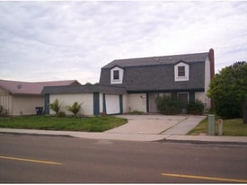 1266 Nacion Ave, Unit Rooms for rent in Chula Vista, CA - Building Photo