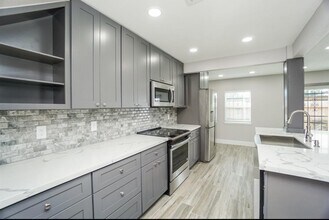 14571 Misty Meadow Ln in Houston, TX - Building Photo - Building Photo