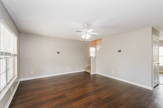 3410 Palm Beach Dr in Valrico, FL - Building Photo - Building Photo