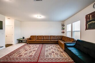 1010 Waterbuck Cv in Hutto, TX - Building Photo - Building Photo