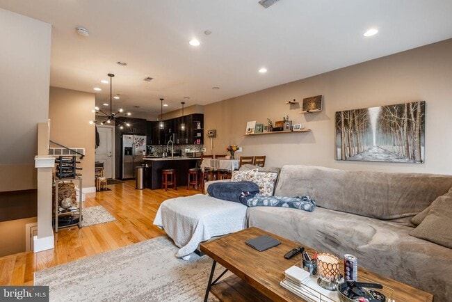 property at 16 W Thompson St