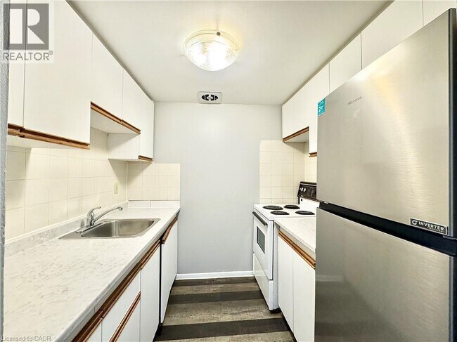 property at 1200 Courtland Ave E