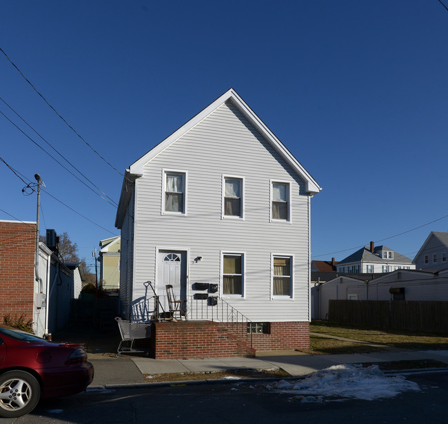 7-9 Edward St in New Bedford, MA - Foto de edificio - Building Photo