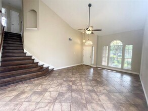 10512 Hainsworth Park Dr in Austin, TX - Building Photo - Building Photo