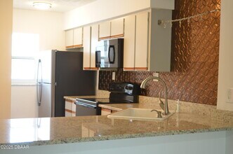 175 Yorktowne Dr in Daytona Beach, FL - Building Photo - Building Photo