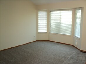 5547 S Ireland Way in Centennial, CO - Foto de edificio - Building Photo
