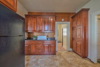 750 Laurel Ave, Unit Main in Pacific Grove, CA - Building Photo - Building Photo