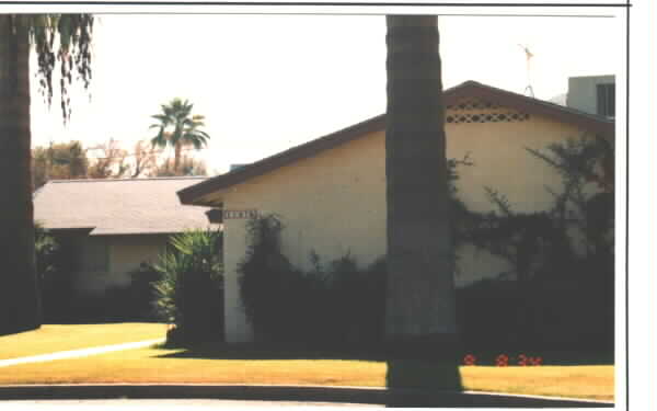 1129-1147 E Montebello Cor in Phoenix, AZ - Building Photo