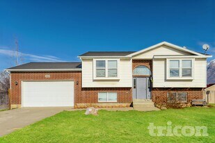 1012 1650 N in Harrisville, UT - Building Photo