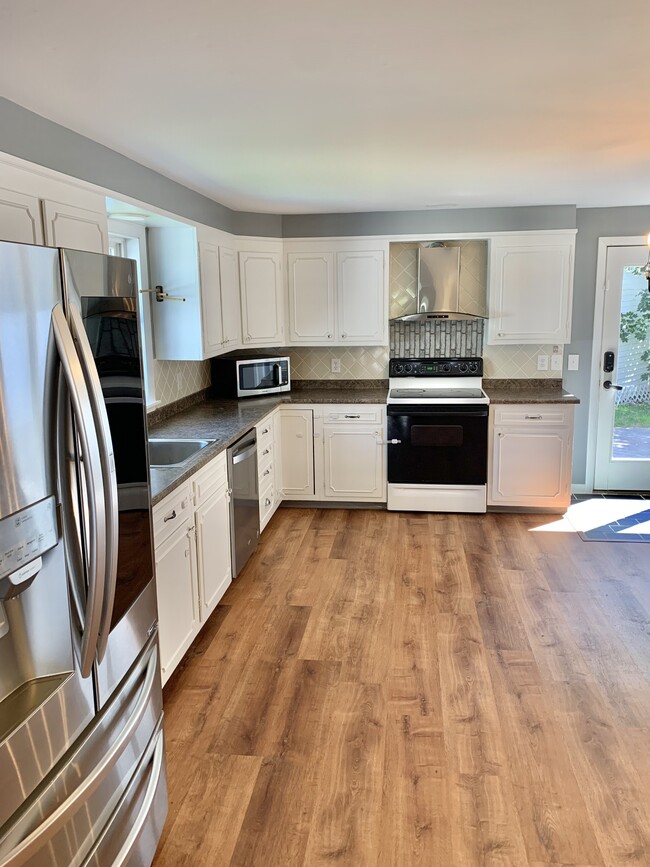 27 Sherman Ave in Bangor, ME - Building Photo - Building Photo