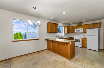 2116 Main St in Everett, WA - Foto de edificio - Building Photo