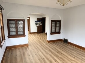 907 15th St in Rockford, IL - Building Photo - Building Photo