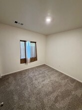 1006 Aggies St in Delano, CA - Building Photo - Building Photo