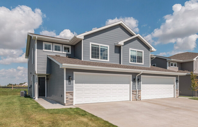 Village at Rock Creek in Ankeny, IA - Building Photo - Building Photo