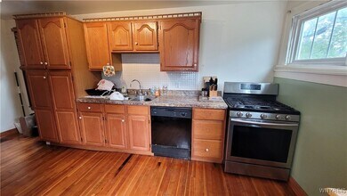 558 Breckenridge St in Buffalo, NY - Building Photo - Building Photo