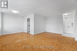 100-100 Rowena Dr in Toronto, ON - Building Photo - Building Photo