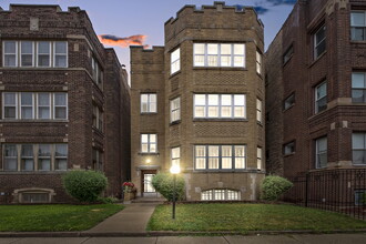 7918 S Champlain Ave in Chicago, IL - Building Photo - Building Photo