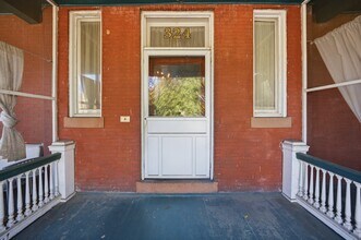 324 Colonial Ave, Unit 4 in Norfolk, VA - Building Photo - Building Photo