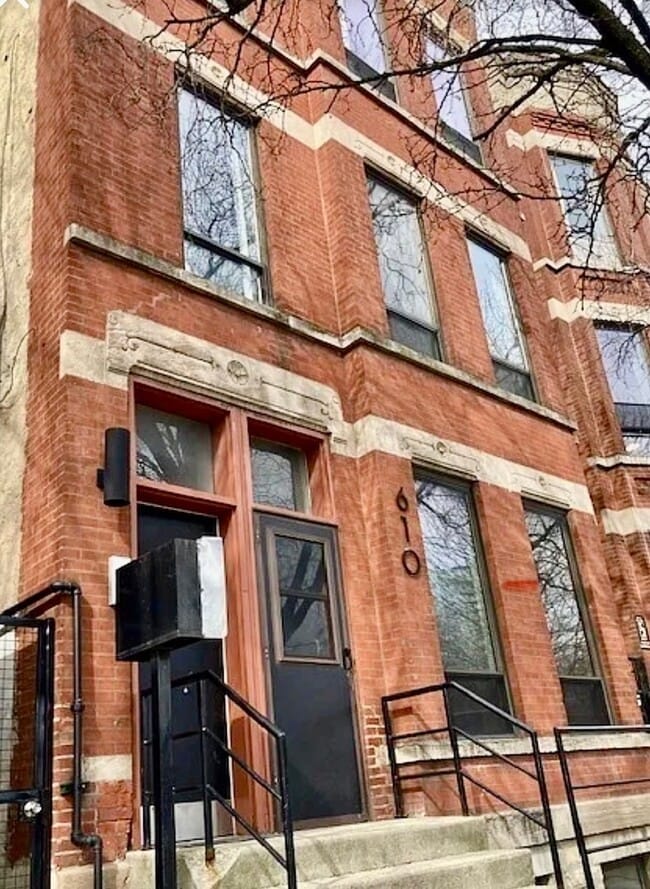 property at 610 N May St