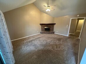 308 NE Independence Ave in Lee's Summit, MO - Building Photo - Building Photo