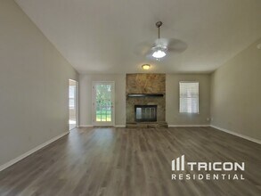 7058 Star Rush Dr in Jacksonville, FL - Building Photo - Building Photo