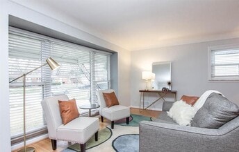 14030 Elgin St in Oak Park, MI - Building Photo - Building Photo