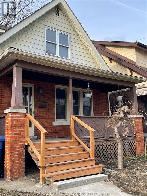 570 Pine St in Windsor, ON - Building Photo - Building Photo