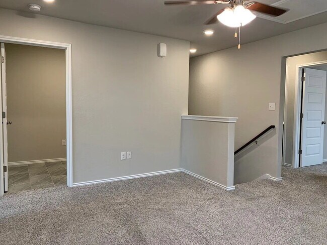 271 Kinsley Wy in New Braunfels, TX - Building Photo - Building Photo