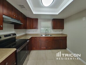 1107 Melrose St in Seffner, FL - Building Photo - Building Photo