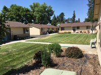 Heritage Homes in Deer Park, WA - Foto de edificio - Building Photo