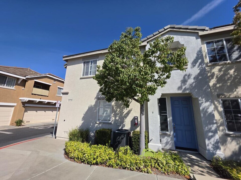 1439 Trouville Ln in Chula Vista, CA - Building Photo
