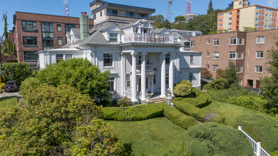 Ballard Howe House Apartments in Seattle, WA - Building Photo - Building Photo