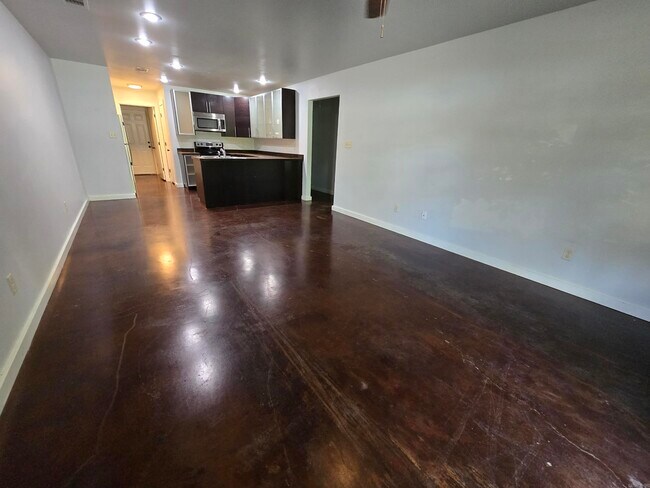 110 SE 2nd St in Bryant, AR - Foto de edificio - Building Photo