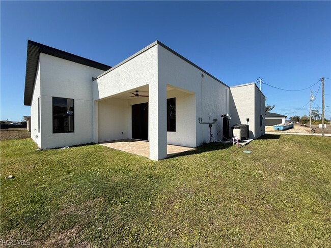 property at 1409 NW 21st Ct