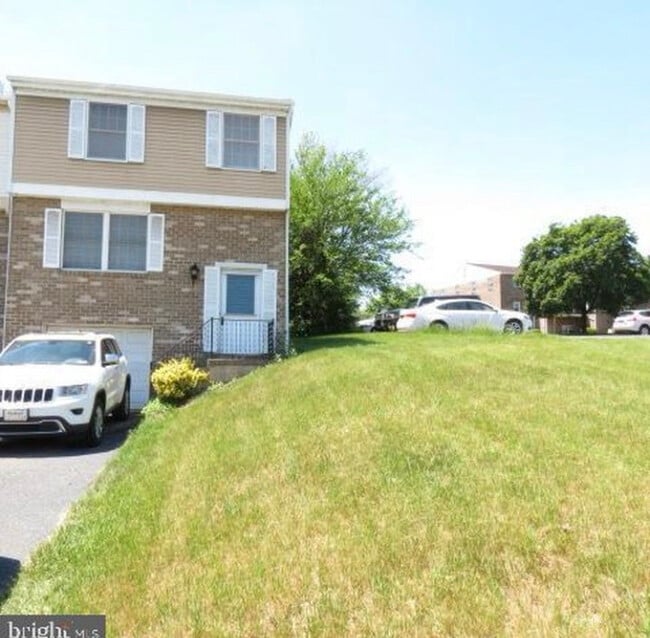 property at 679 S 82nd St