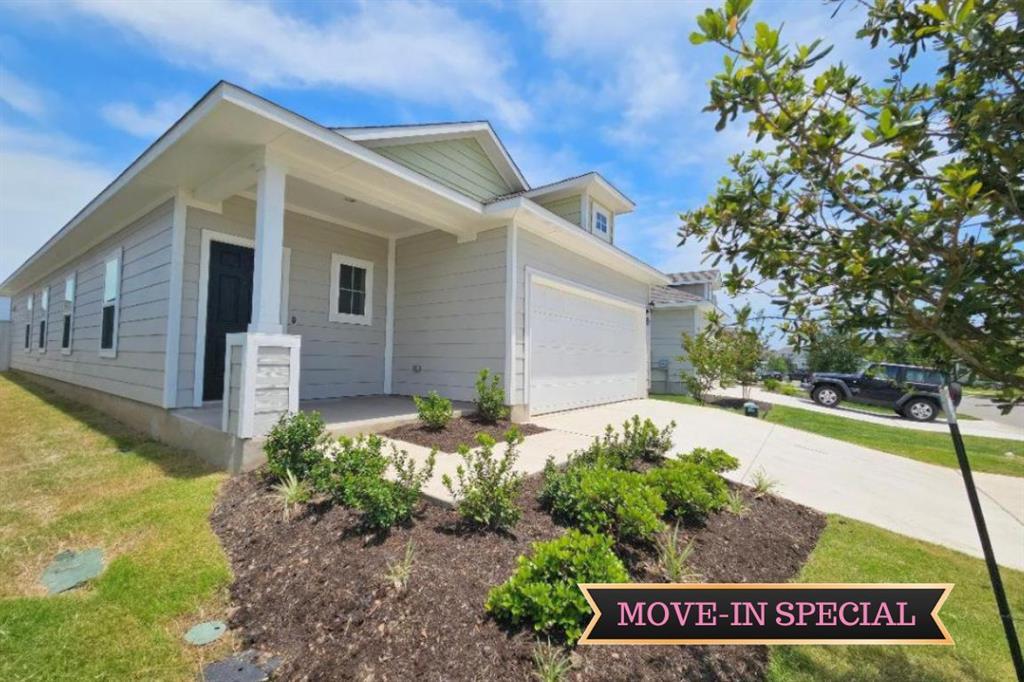 118 Bluestem Dr in Elgin, TX - Building Photo