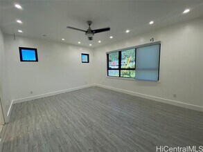3238 Pawaina St in Honolulu, HI - Building Photo - Building Photo