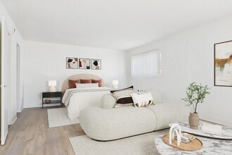 Gilmore Apartments Van Nuys in Van Nuys, CA - Building Photo - Building Photo