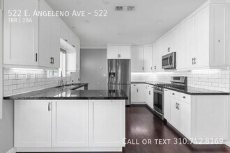 522 E Angeleno Ave in Burbank, CA - Building Photo - Building Photo
