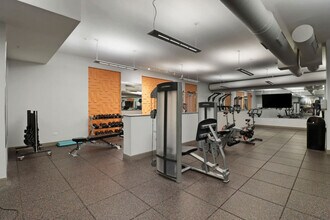 255 N Addison Ave in Elmhurst, IL - Building Photo - Building Photo