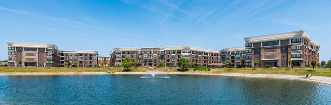 Latitude at Deerfield in Mason, OH - Building Photo - Building Photo