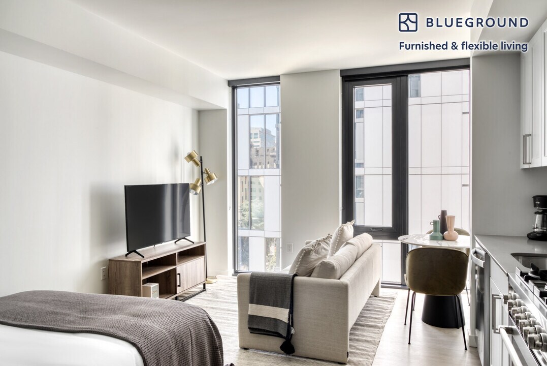 704 Spring St in Seattle, WA - Foto de edificio