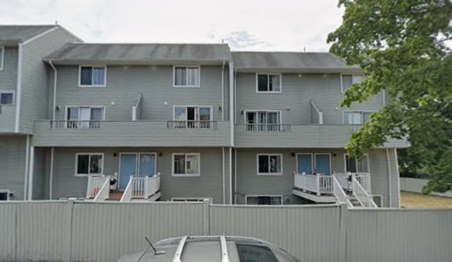 150 North Beacon St, Unit A2 in Boston, MA - Building Photo - Building Photo