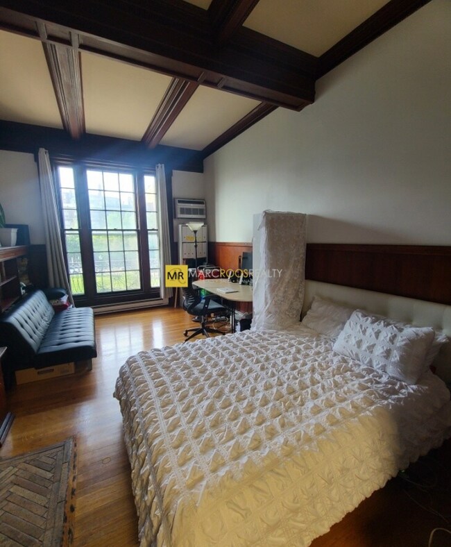 484 Commonwealth Ave, Unit 2 in Boston, MA - Building Photo - Building Photo