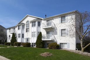 3 Stortz Dr Apartments