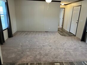 191 Magnolia Pl in Belleville, MI - Foto de edificio - Building Photo