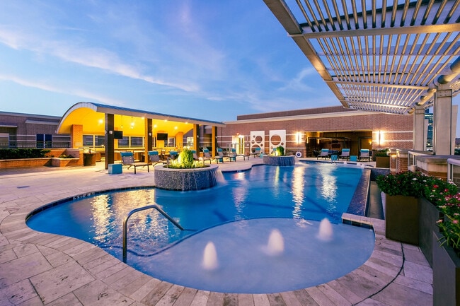 The William in Houston, TX - Foto de edificio - Building Photo