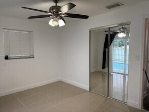 5771 SW 38th Ct in Davie, FL - Building Photo - Building Photo