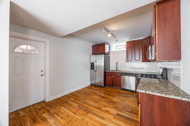 1505 N Talman Ave, Unit CH in Chicago, IL - Foto de edificio - Building Photo