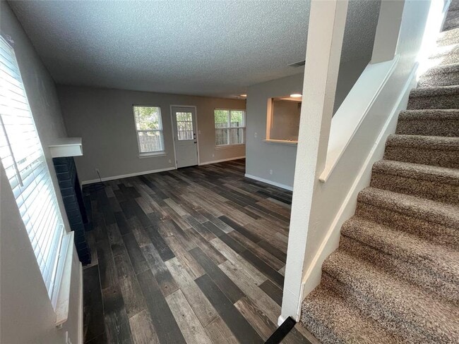 8810 Springmail Cir in Austin, TX - Building Photo - Building Photo
